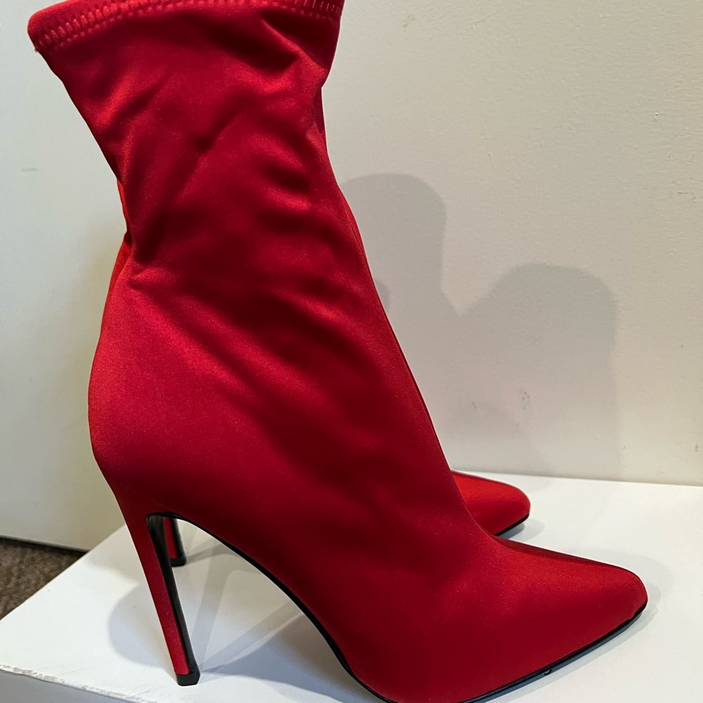 Steve Madden heel booties